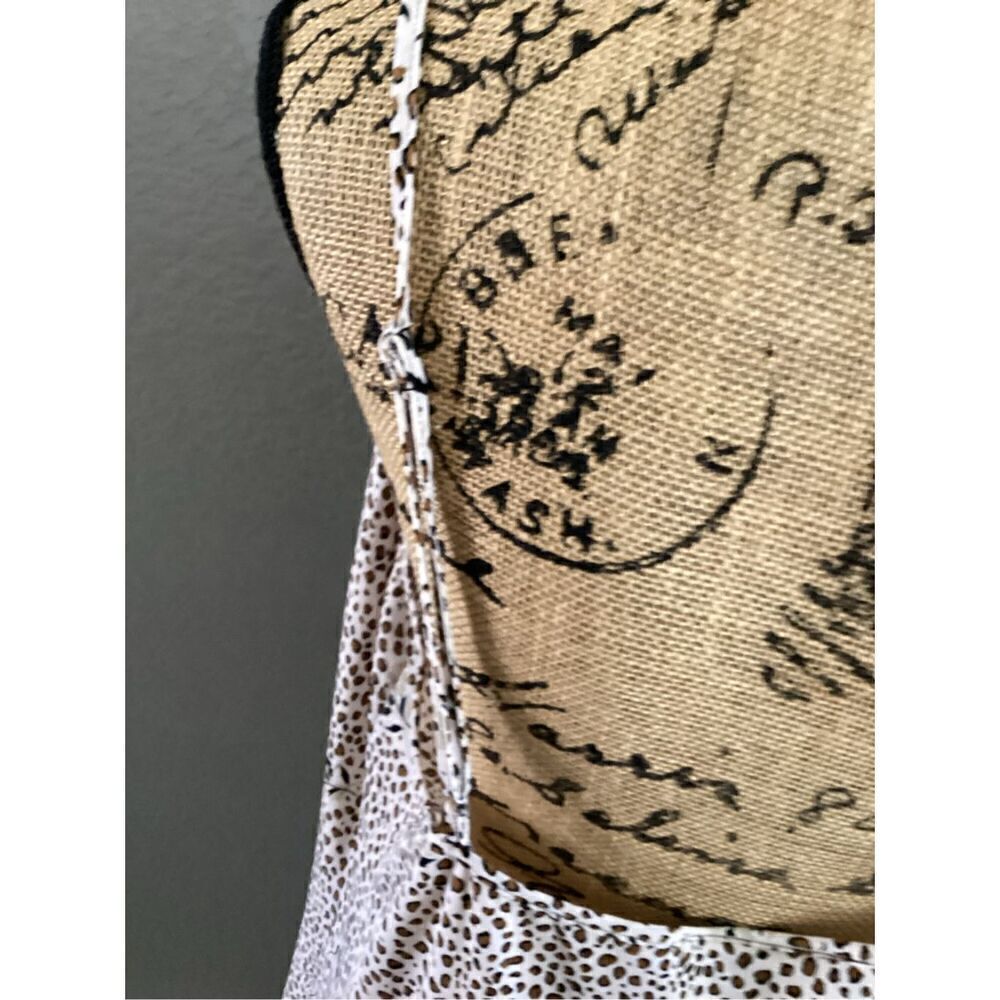 Private Property Gown - Picture 7 of 8